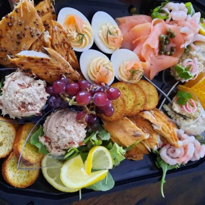 Hapjes en salades
