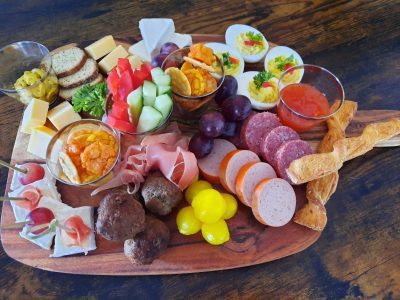Hapjes en salades